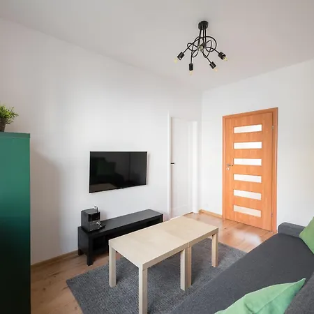 Saska Kepa Pleasant By Bookinghost Varsovie