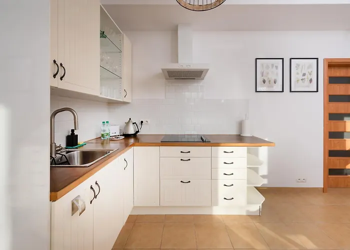 Saska Kępa Pleasant Apartament *